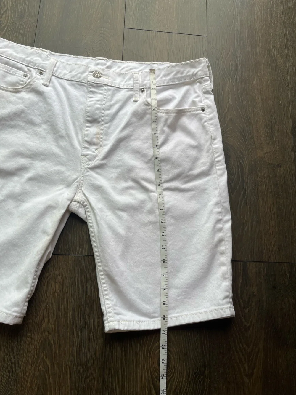 Levi’s White Denim Shorts